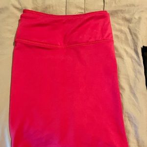 Gaiam women’s size medium hot pink yoga/tennis/golf skirt